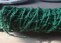 De pvc Met een laag bedekte Lowa-Omheining van de Prikkeldraad Groene Veiligheid op de Omheiningsbovenkant van de Kettingsverbinding